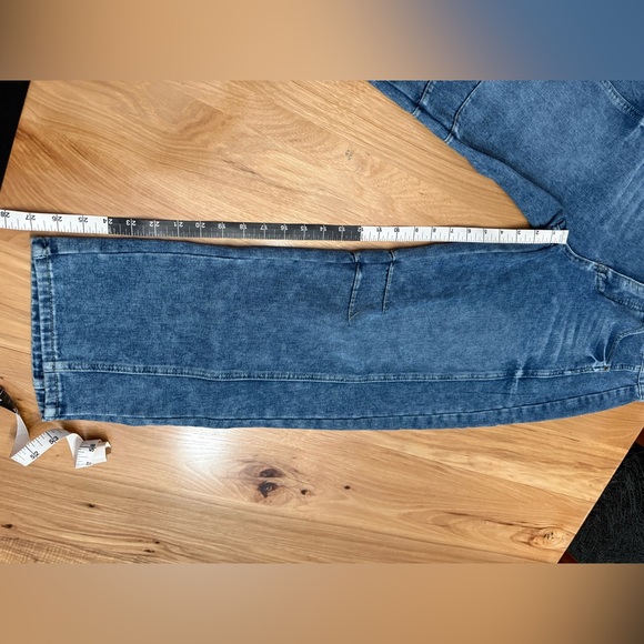 Stylish Barrel Leg Women's Jeans - Picture 7 of 12